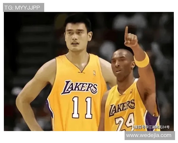 保罗在赛场上演绝技飞越姚明瞬间引发全场惊叹与热议